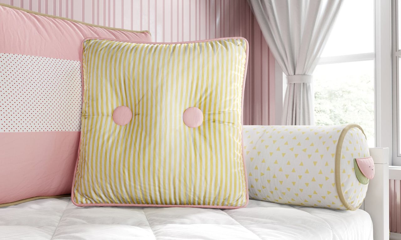 Almofada Botões Listrada Amarelo/Rosa 38cm
