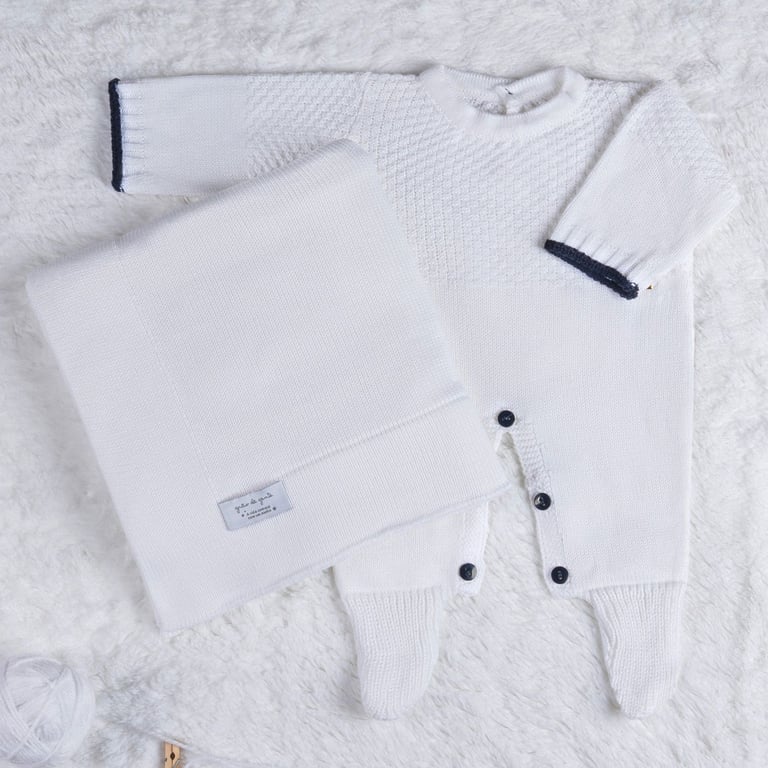 Saída Maternidade Tricot Ponto Arroz Branco e Preto 02 Peças