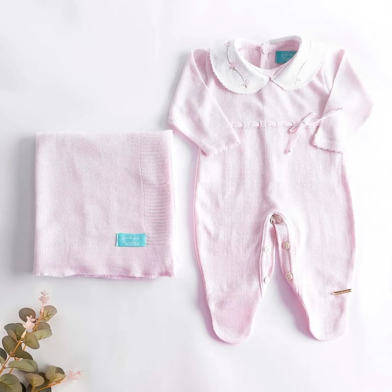 Saída Maternidade Tricot Rosa Com Gola 02 Peças