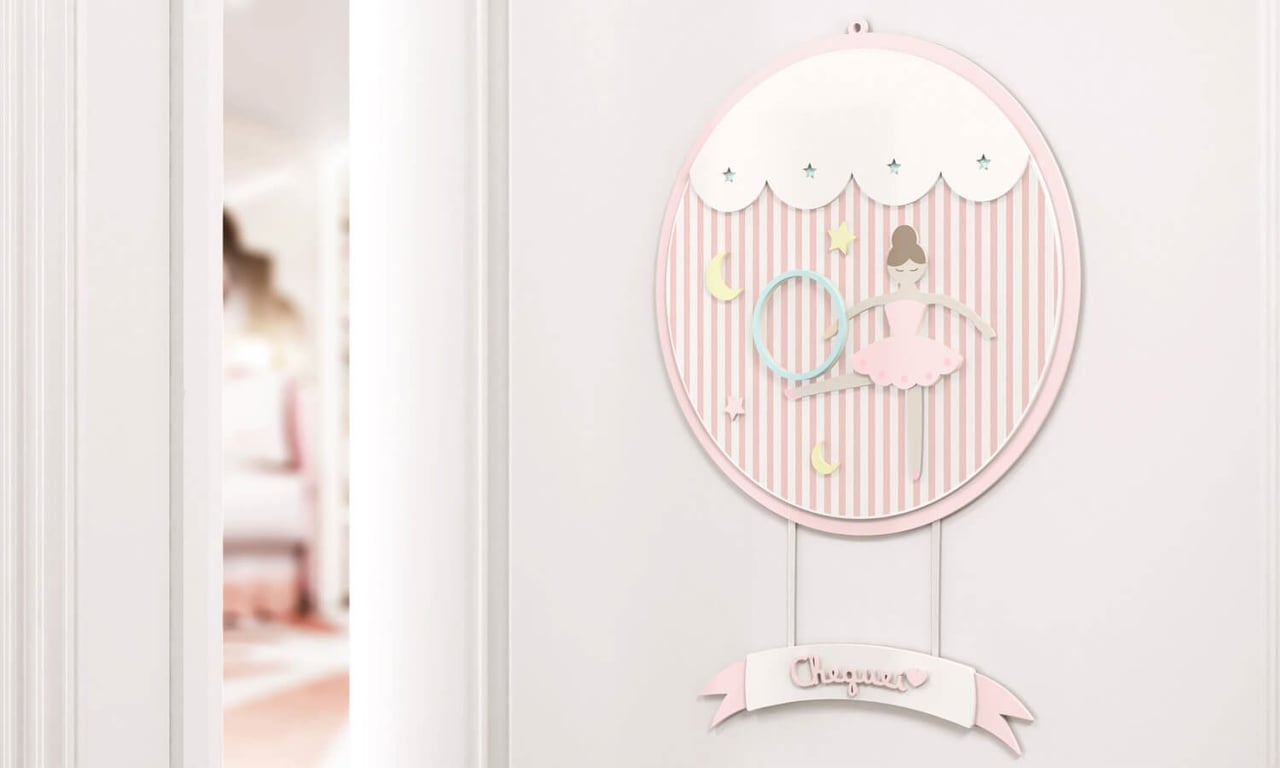 Porta Maternidade Bailarina Trapezista — vista alternativa