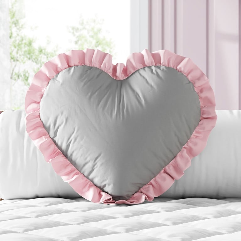 Almofada Coração e Babado Cinza e Rosa 33cm
