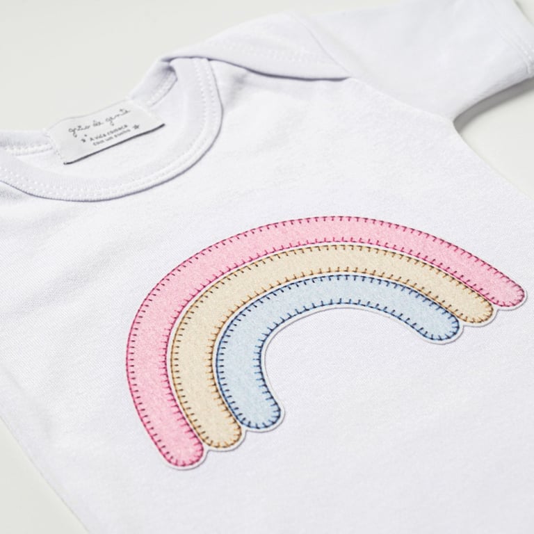 Body Manga Curta Arco-íris Tam P — vista alternativa