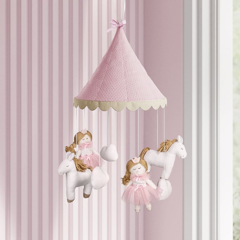 Móbile Carrossel Amiguinhas Realeza