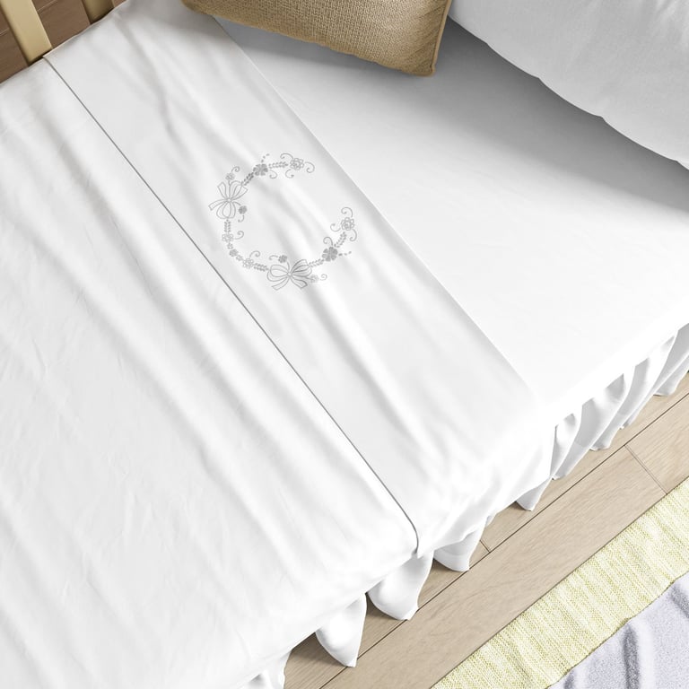 Kit Berço Arabesco Branco e Dourado — vista alternativa