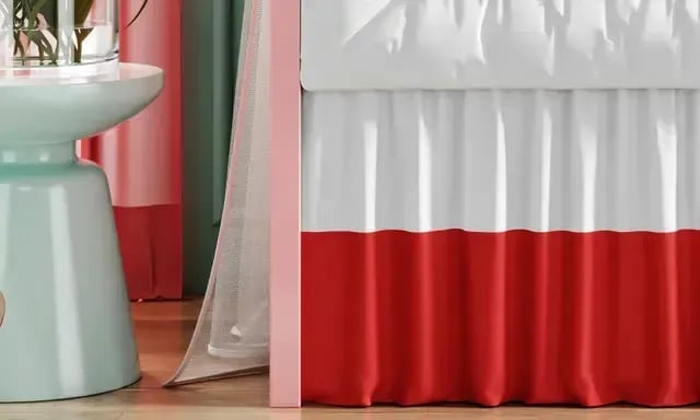 Saia de Berço Vermelho e Branco