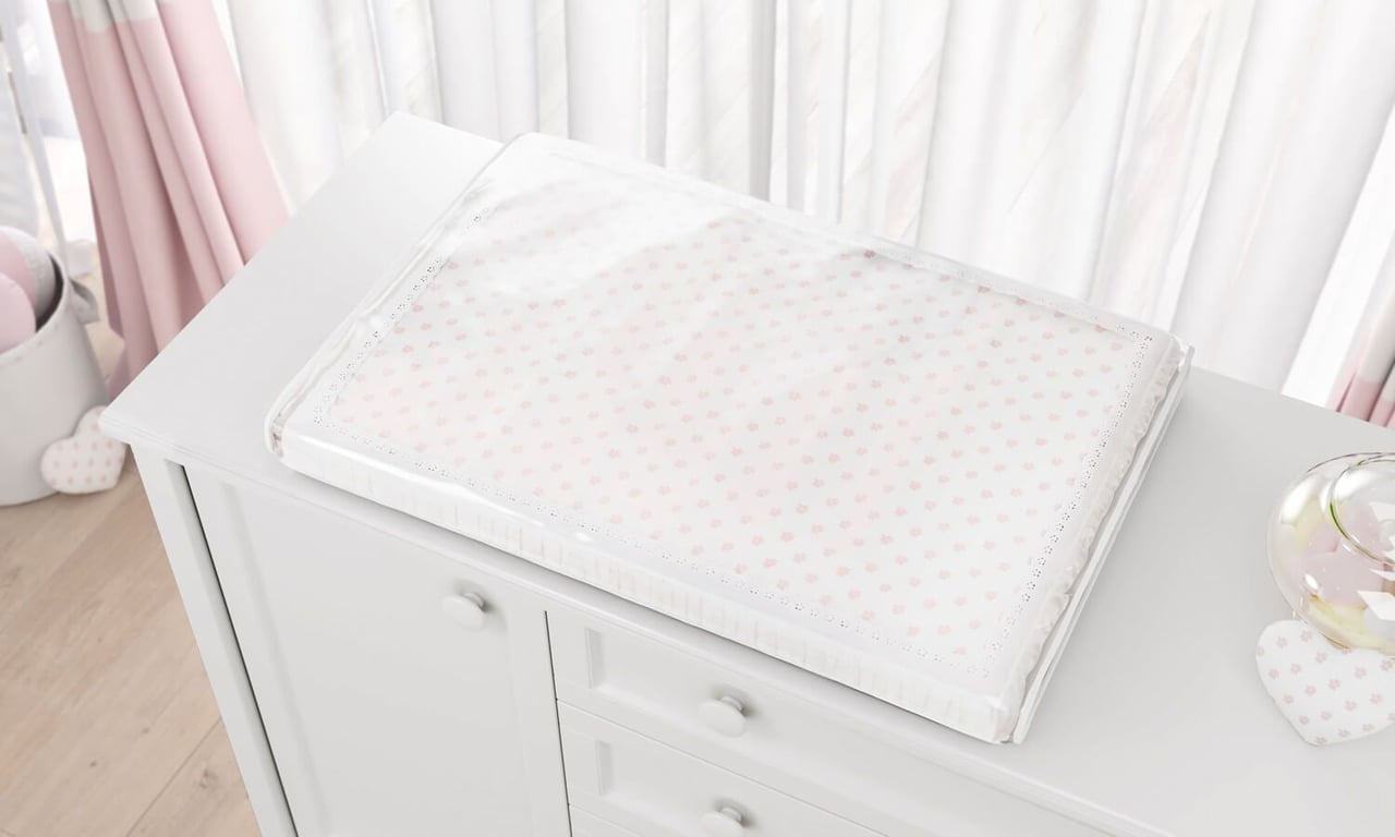 Trocador de Fraldas Bordado Inglês e Florzinhas — vista alternativa