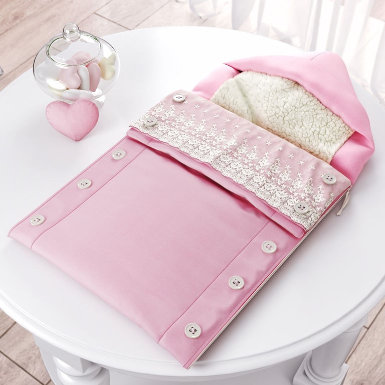 Porta Bebê com Capuz Coração