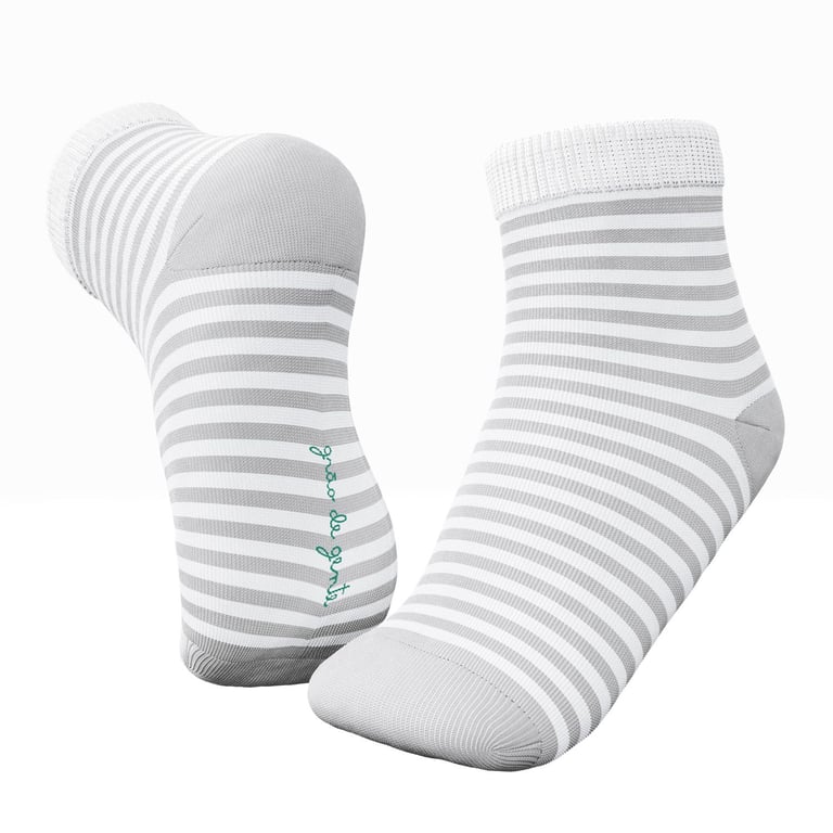 Meia Bebê Listrada Cinza