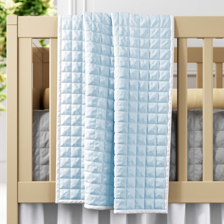 Edredom de Berço Matelassê Quadriculado Azul e Branco