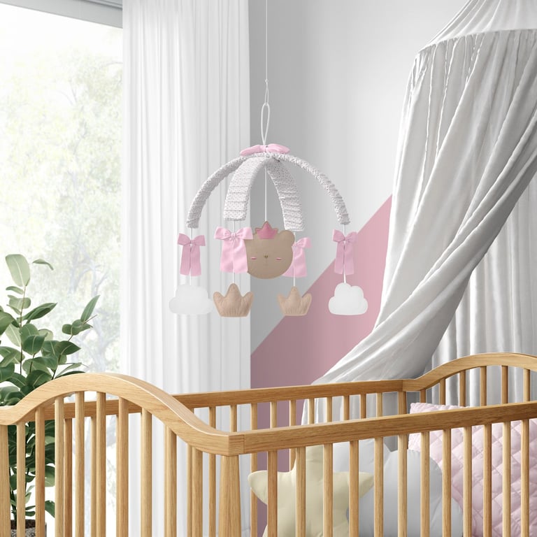 Móbile Amiguinha Ursa Princesa — vista alternativa