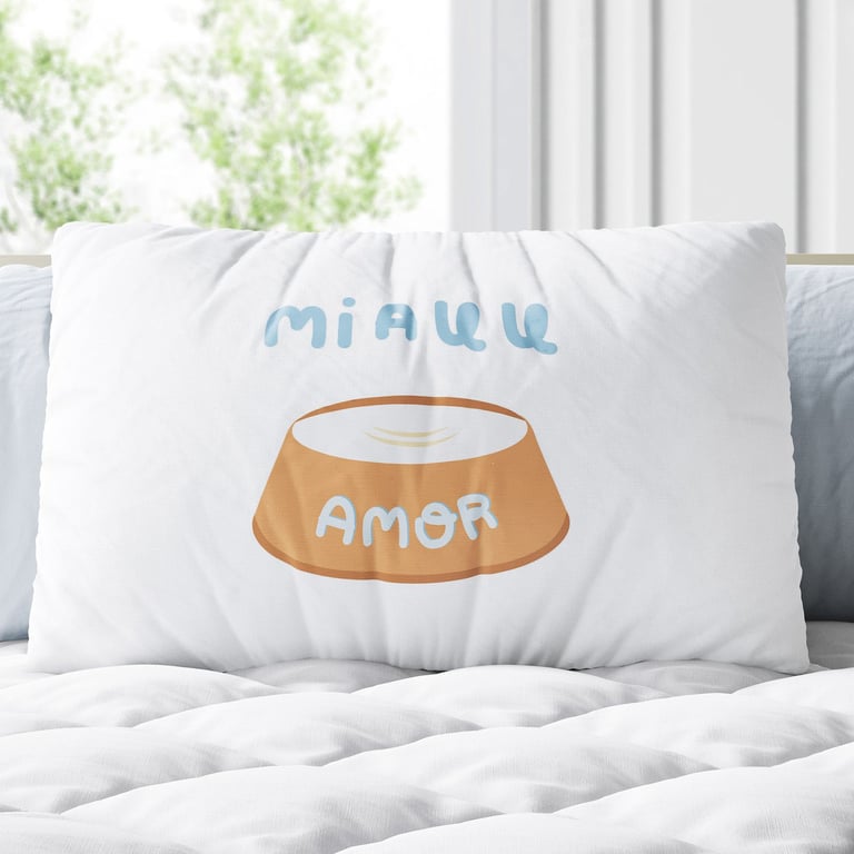 Almofada Retangular Potinho de Leite Miau 35cm