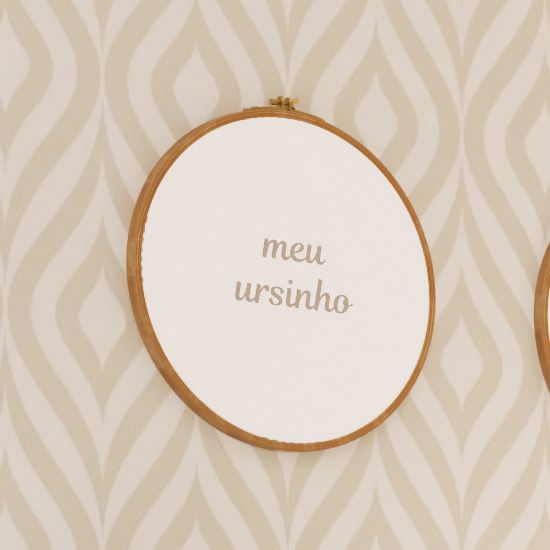 Quadro Bastidor Bordado Meu Ursinho Palha
