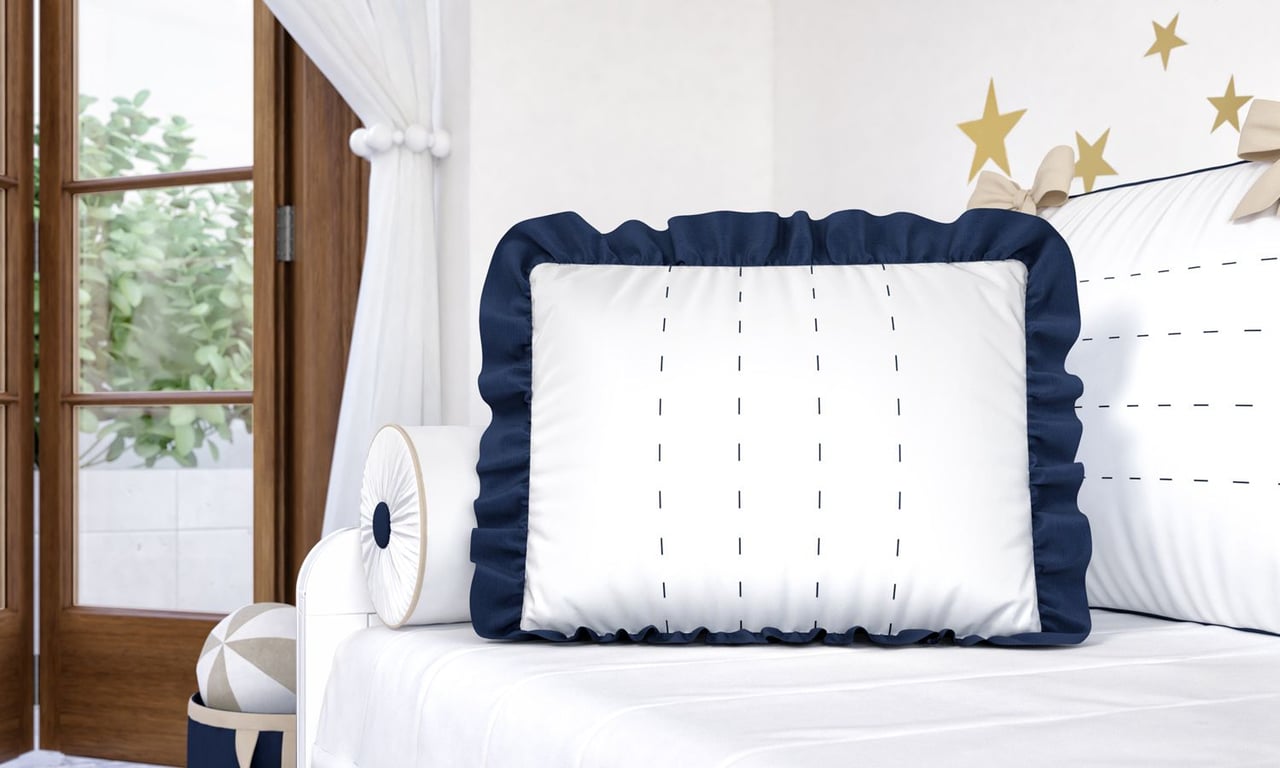 Almofada com Babado Azul Marinho 43cm