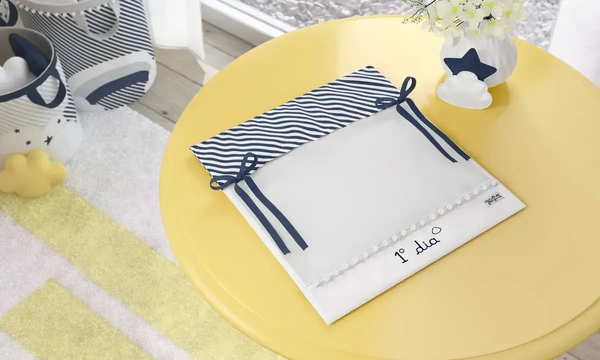 Saquinho Maternidade para Roupinhas Listrado Azul Marinho Primeiro Dia — vista alternativa