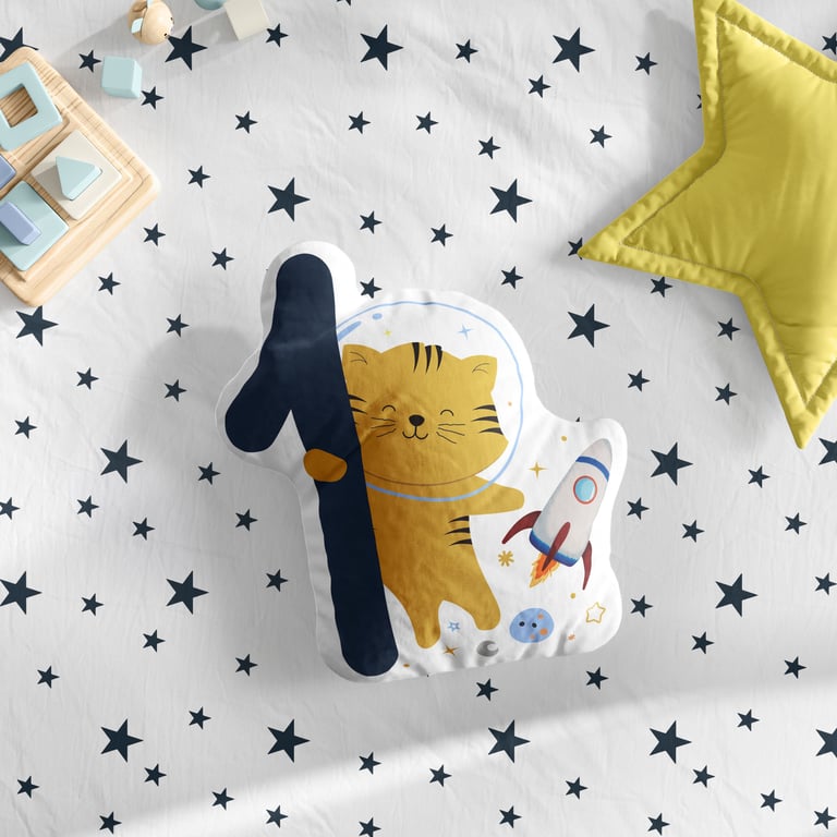 Almofada Mesversário Amiguinho Astronauta — vista alternativa