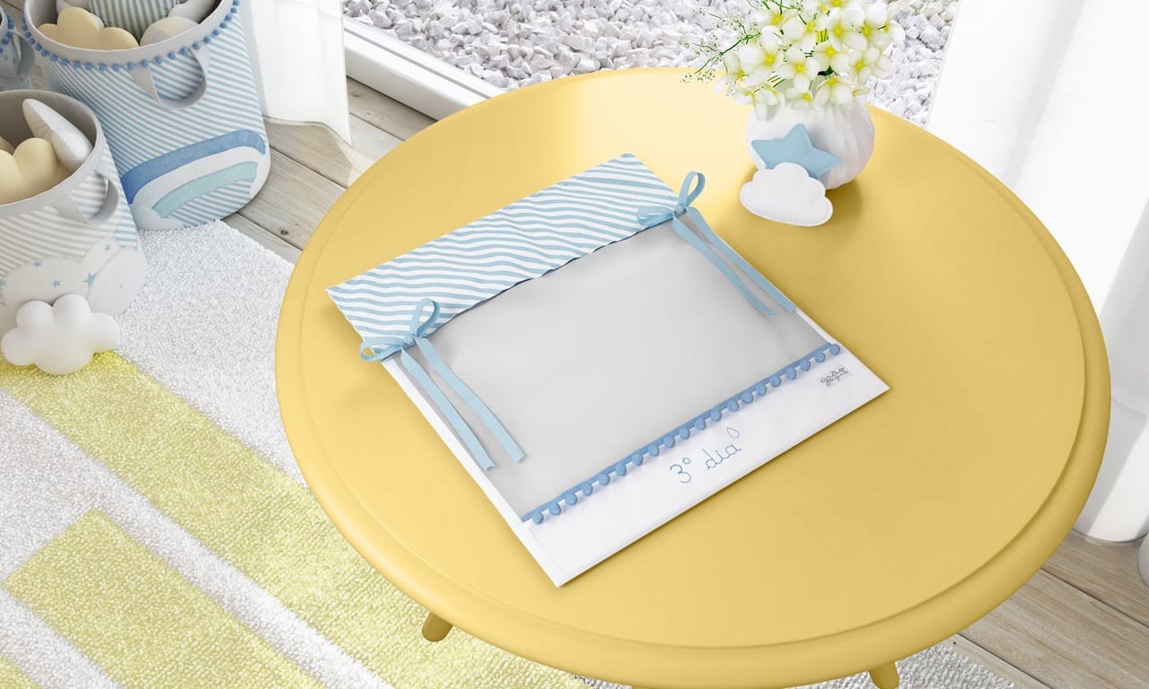 Saquinho Maternidade para Roupinhas Listrado Azul Terceiro Dia