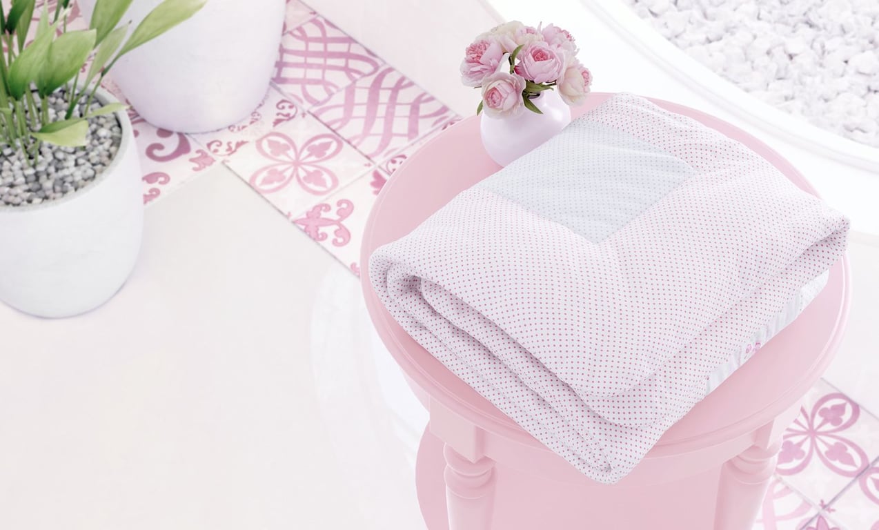 Edredom de Berço Patchwork Rosa — vista alternativa