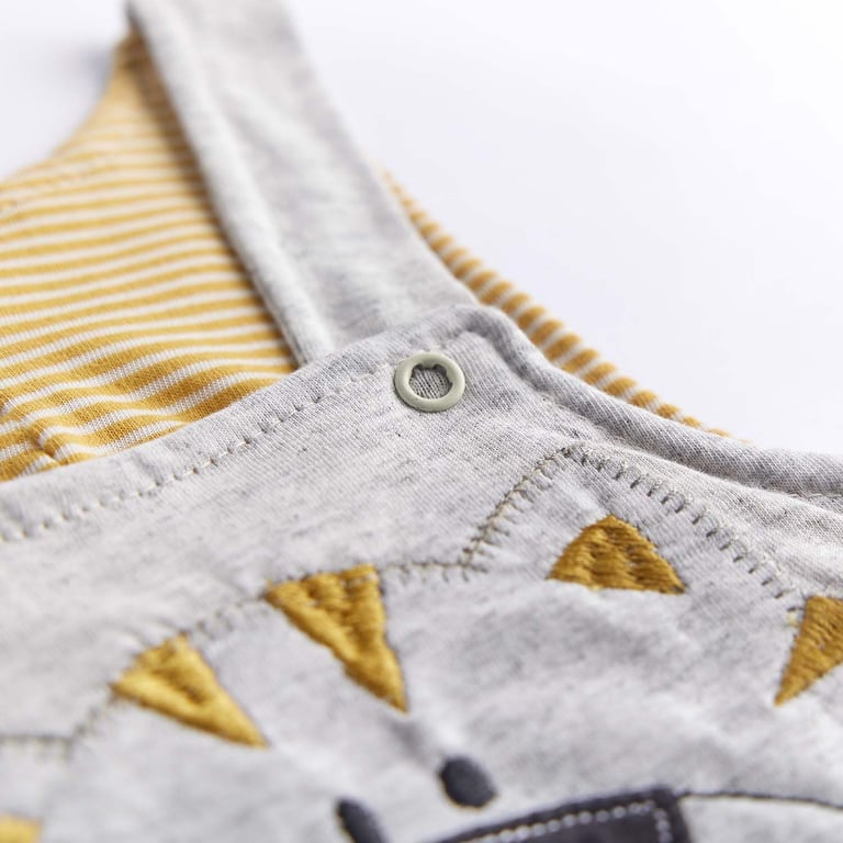 Jardineira Tigre Safari Listrado — vista alternativa