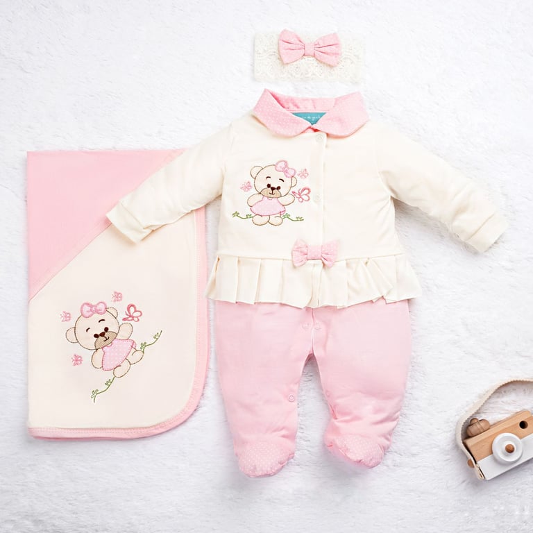 Saída Maternidade Ursinha Poá Rosa e Creme 04 Peças