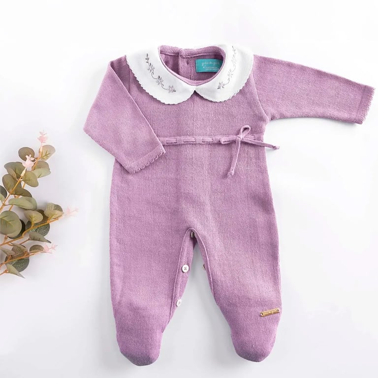 Macacão Tricot Lilás Com Gola M