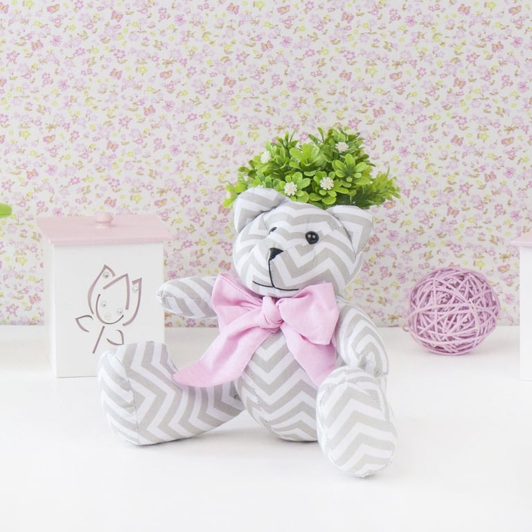 Ursa Estampa Chevron com Laço Rosa 25cm