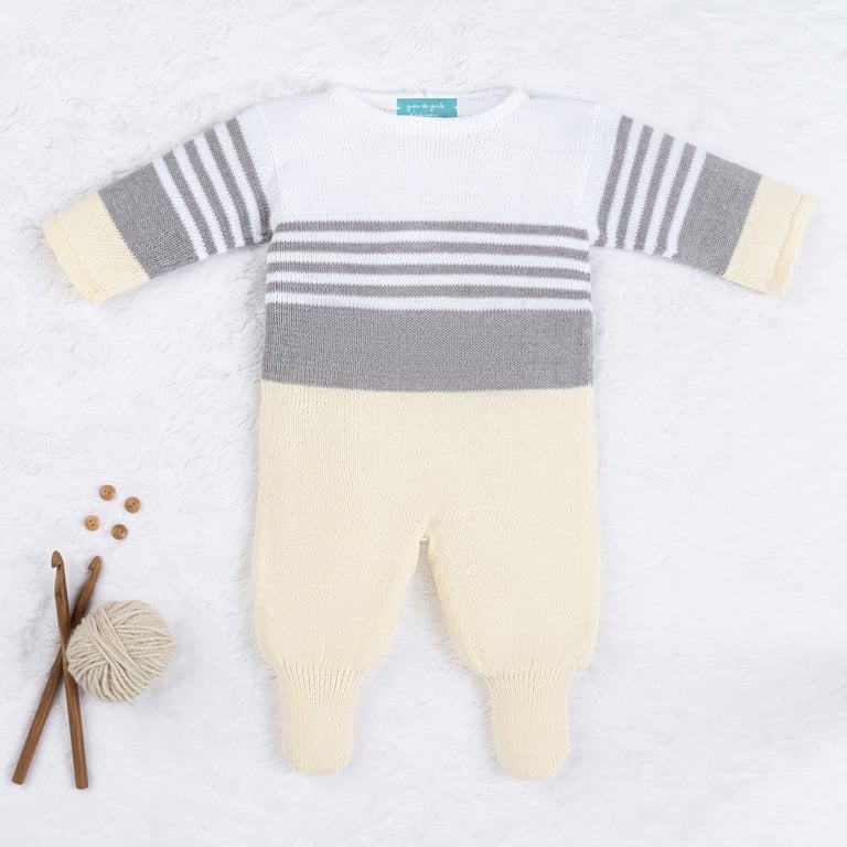 Macacão Tricot Listrado Reizinho Azul Marinho e Cinza