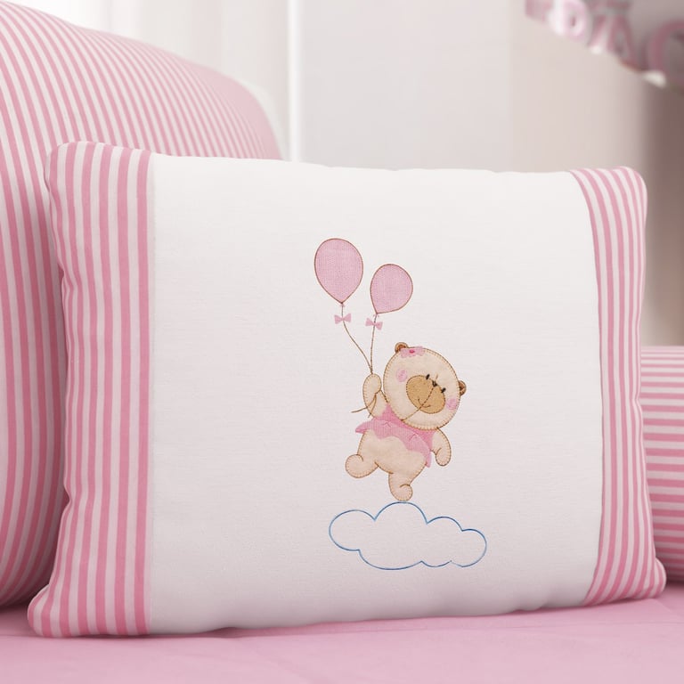 Almofada Bordada Nina e o Balão 43cm