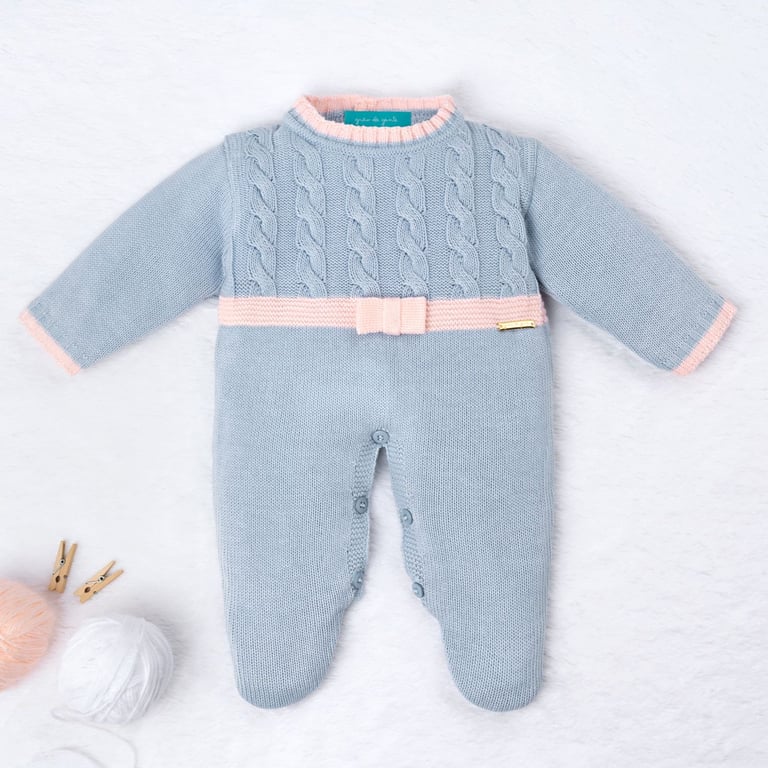 Macacão Tricot Lacinho e Trança Azul