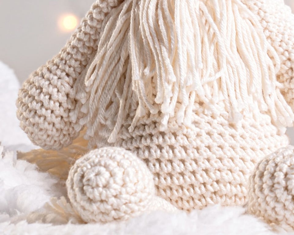 Cachorrinho Amigurumi Spaniel Anão Continental — vista alternativa