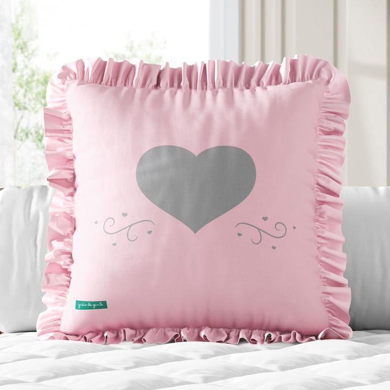 Almofada Quadrada Coração e Babado Rosa 30cm