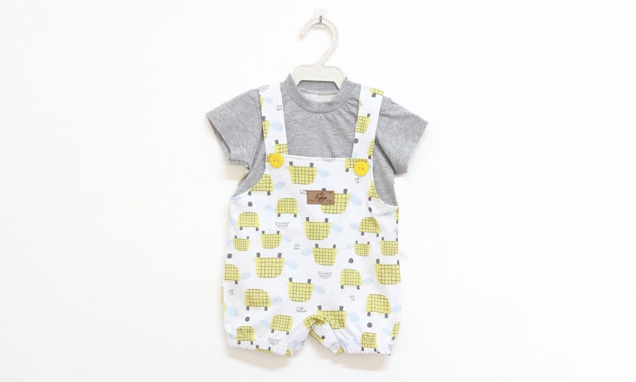 Macacão Jardineira Tartaruga Amarelo e Cinza 12 a 15 Meses