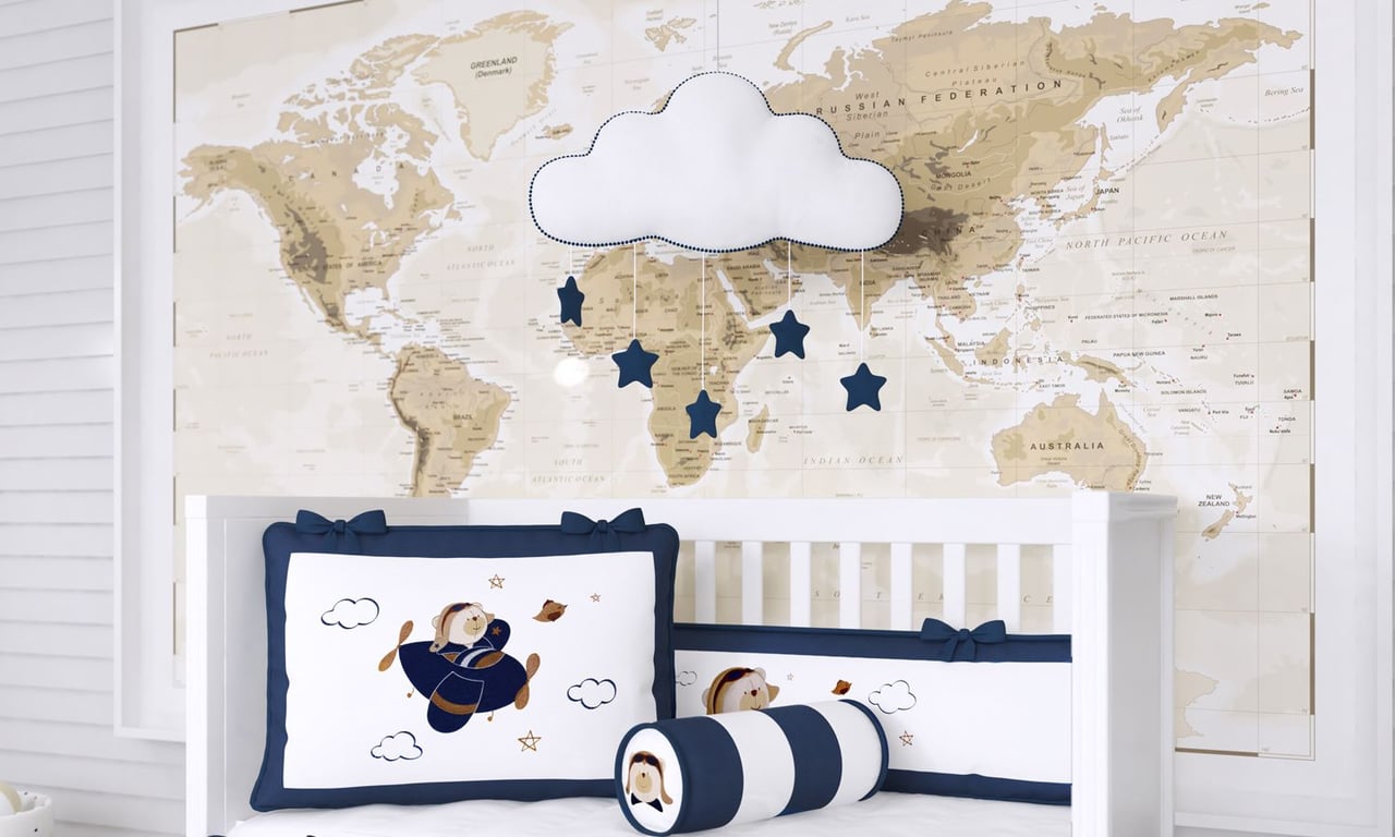 Móbile Nuvem Pompom Azul Marinho