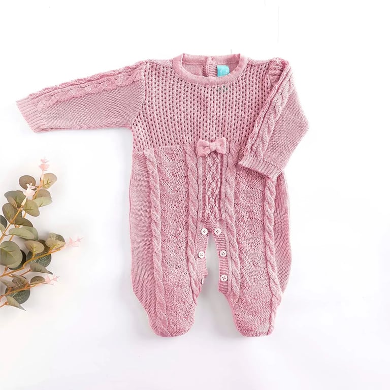 Macacão Tricot Trança Laço Rosa PP