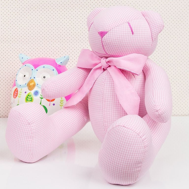 Ursinha Rosa Xadrez com Laço 34cm