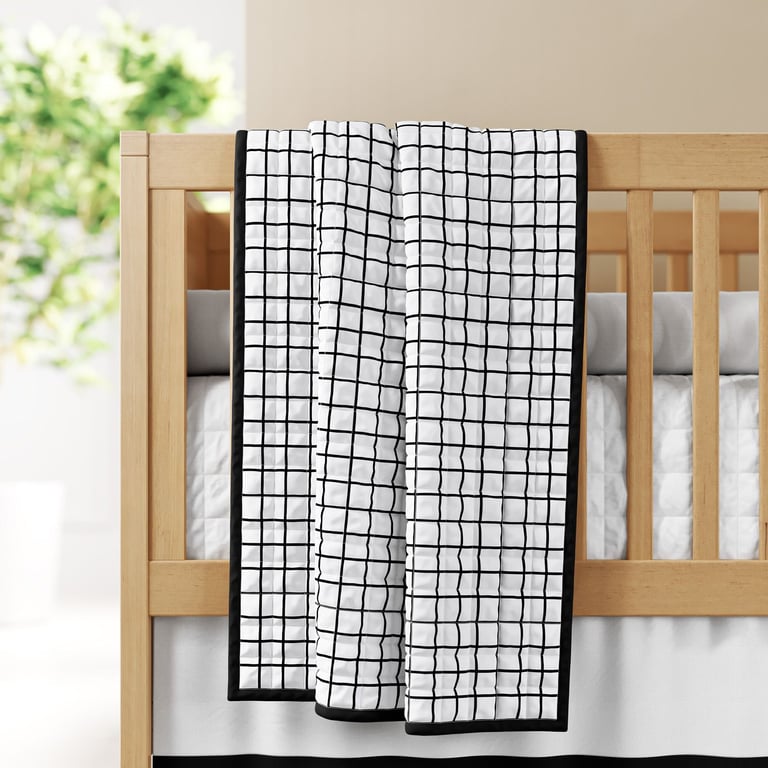 Edredom de Berço Matelassê Xadrez Grid Branco e Preto