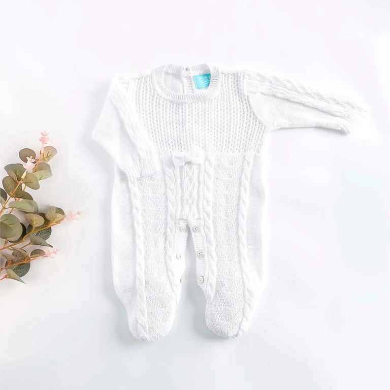 Macacão Tricot Trança Laço Branco Tam M