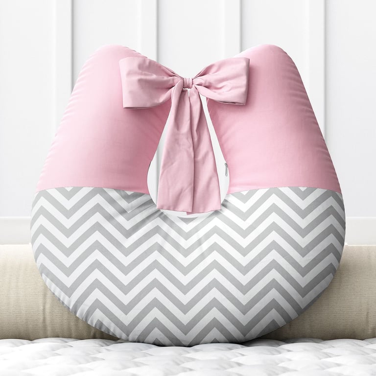 Almofada Amamentação Vermelho Chevron com Laço