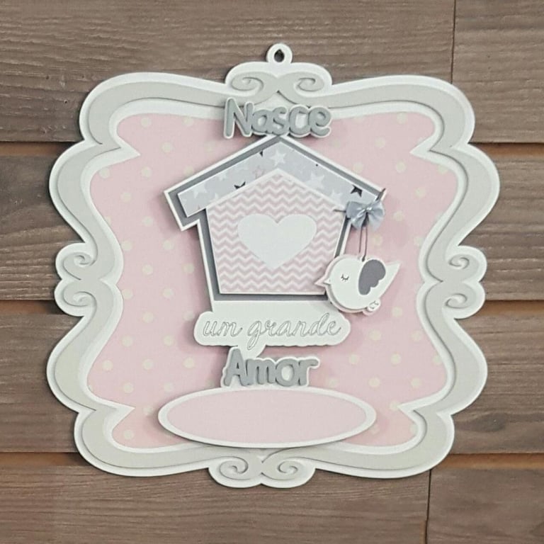 Porta Maternidade MDF Casinha com Passarinho 3D