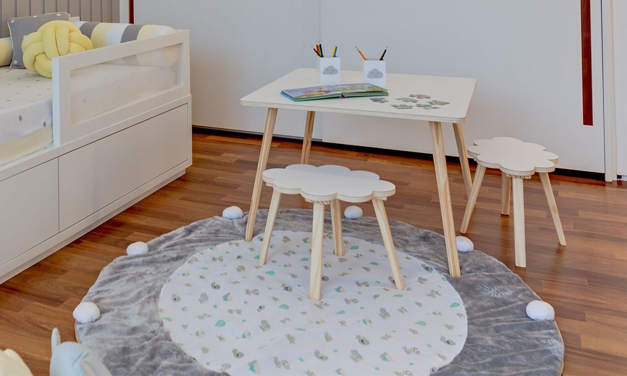 Mesa Infantil Quadrada Branca — vista alternativa