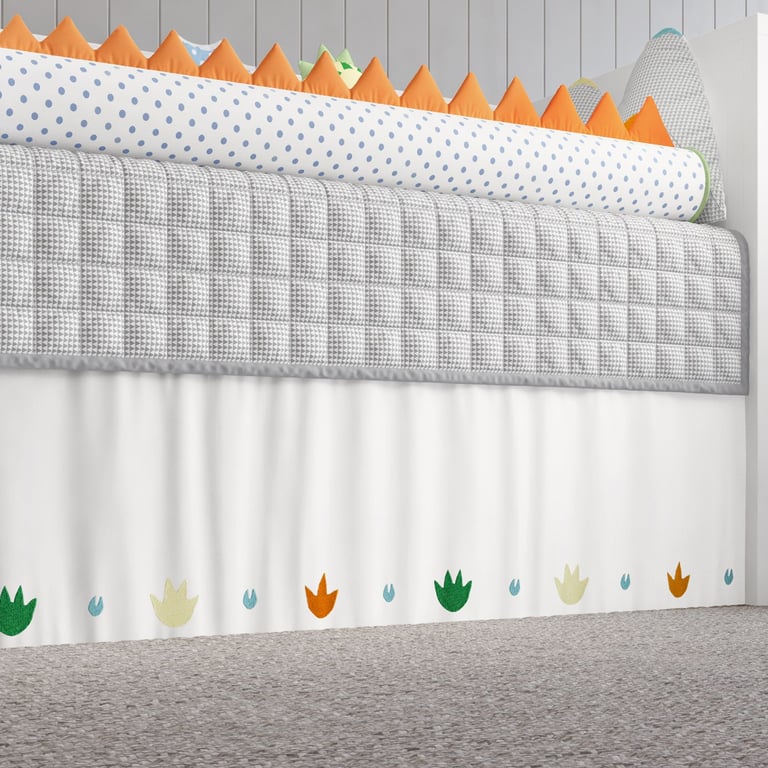 Saia de Berço Reta Bordada Pegadas de Dinossauros