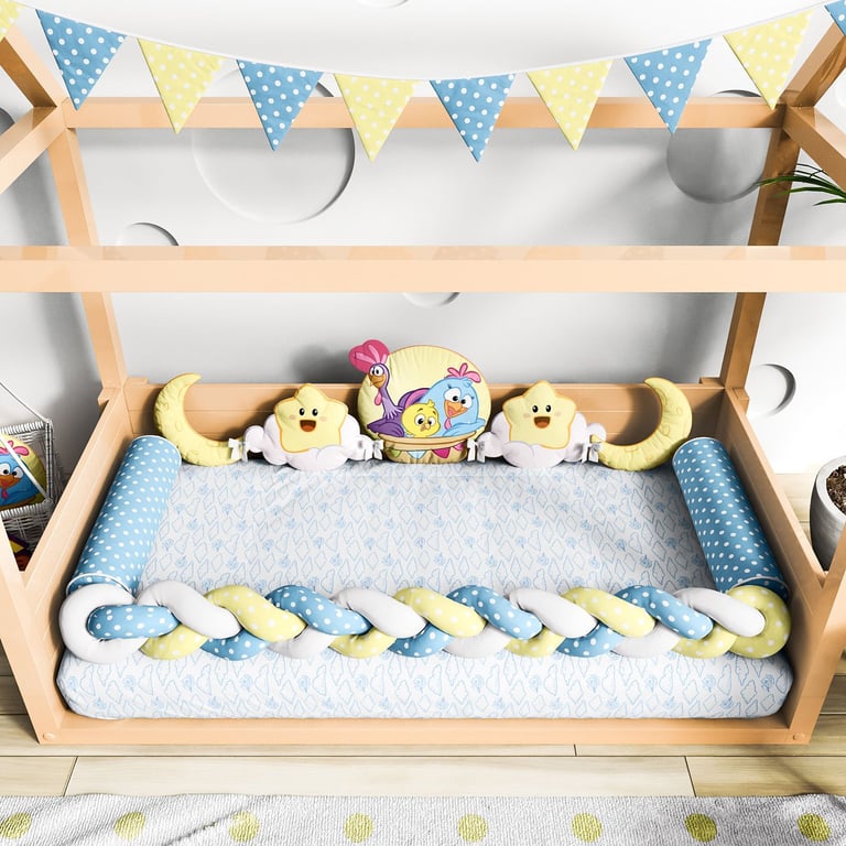 Varal de Cama Bandeirinhas Poá Amarelo e Azul Bebê — vista alternativa