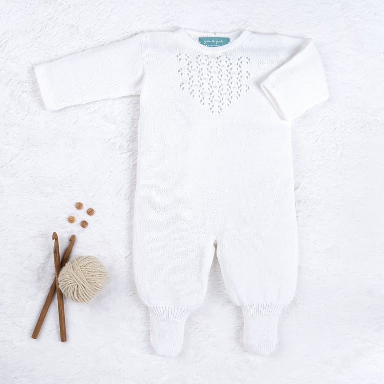 Macacão Tricot Marselha com Pérola Rosa