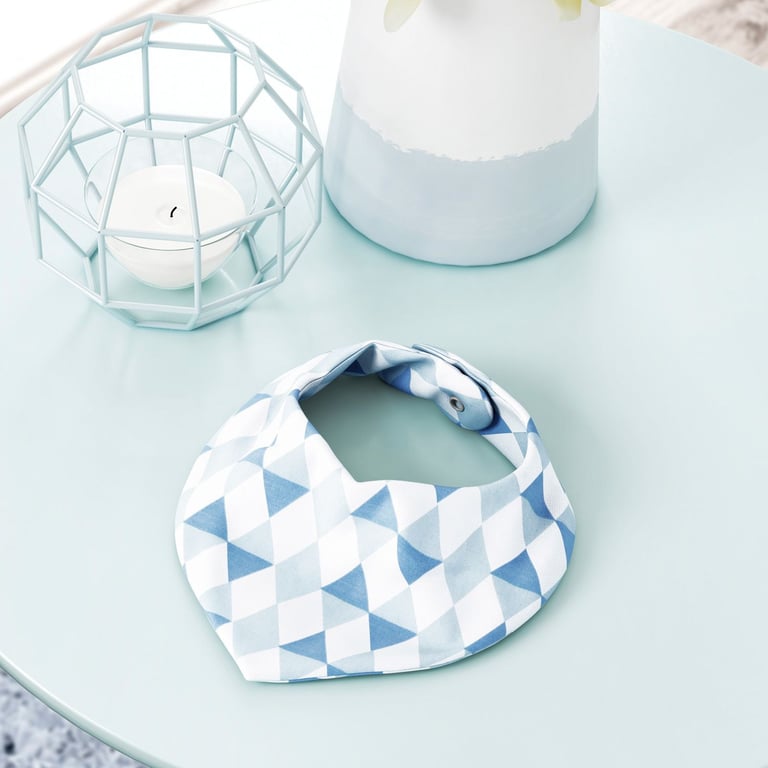 Babador Bandana Estampa Triângulo