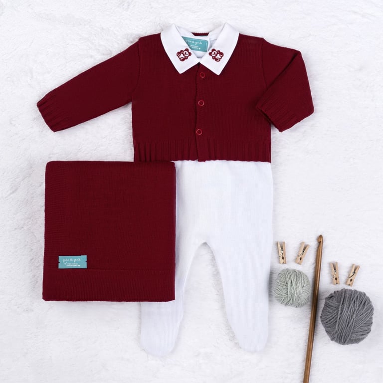 Saída Maternidade Tricot Urso Clássico Vermelho e Branco 04 Peças
