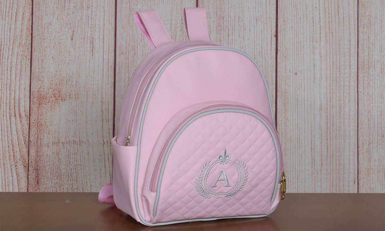 Mochila Maternidade Glam Inicial do Nome Personalizada Rosa 32cm — vista alternativa