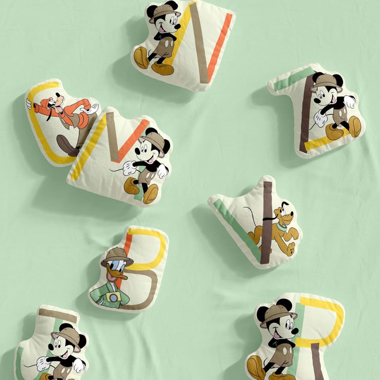 Almofada Mickey Mouse Safári Letras de A a Z