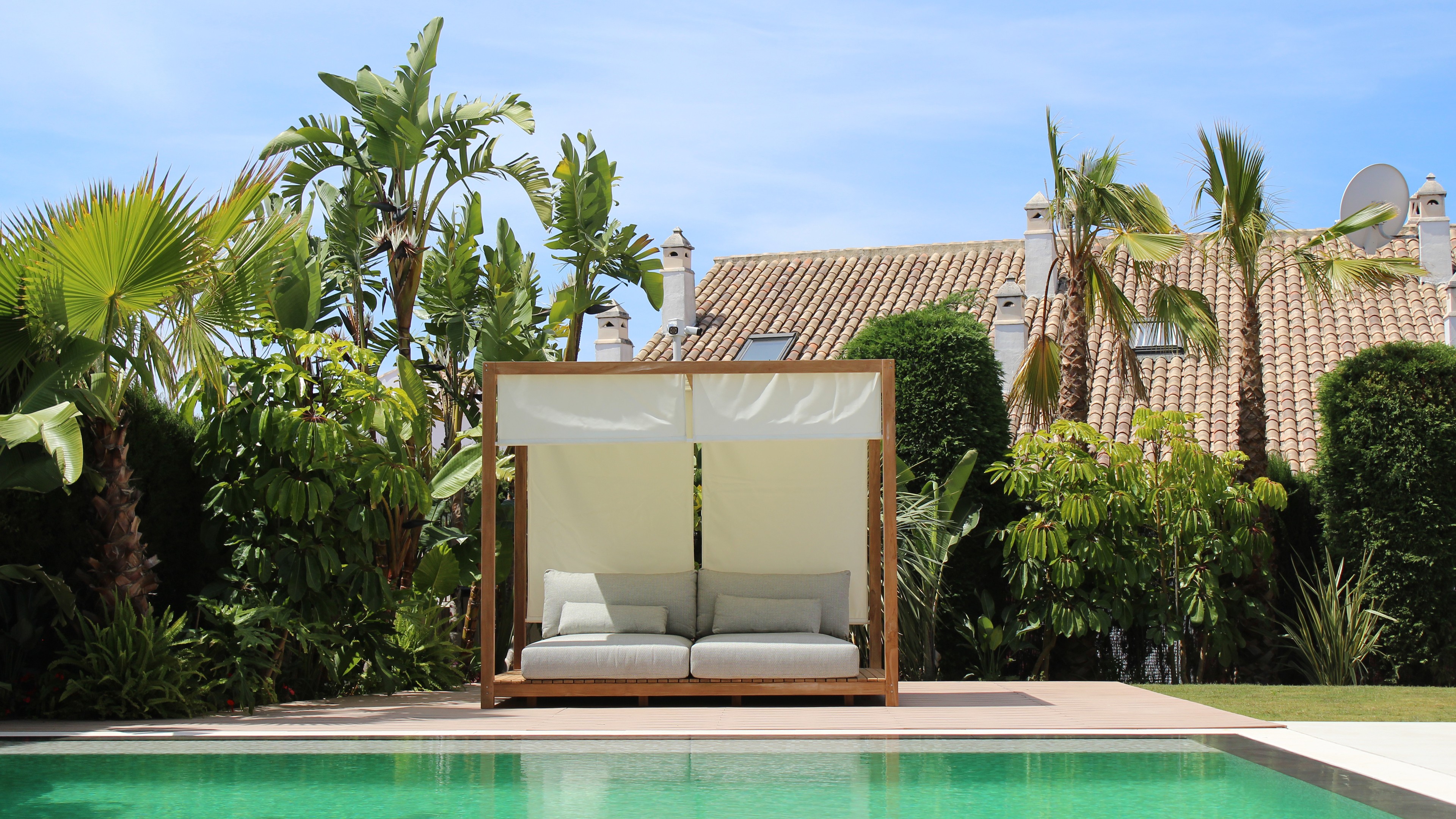 SUNS Portofino | Canopy – Daybed