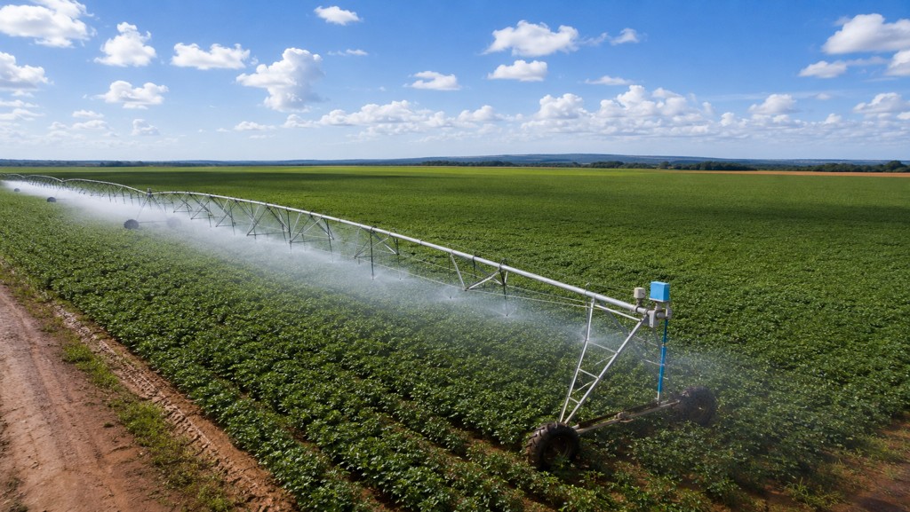 Paisagem agrícola com pivôs centrais de irrigação no Oeste da Bahia