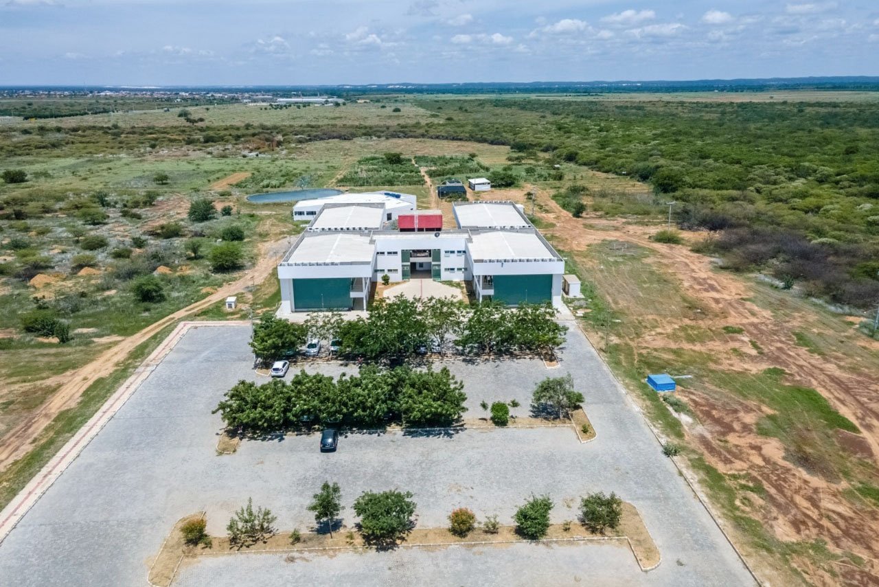 Fachada de um campus do IF Baiano na Bahia