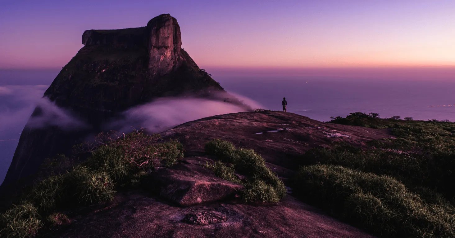 Trilha em área de Mata Atlântica no estado do Rio de Janeiro